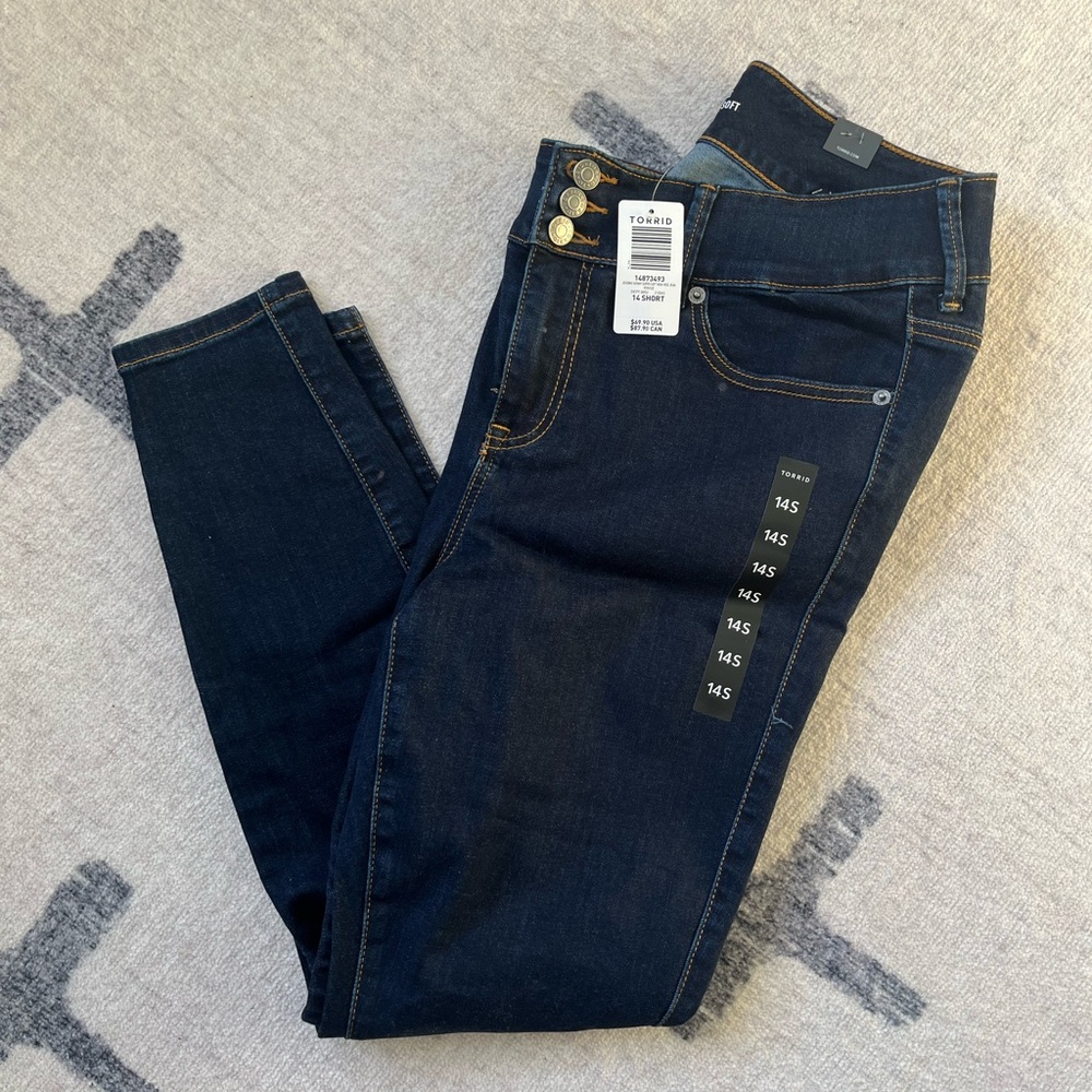NWT TORRID JEGGING SUPER SOFT